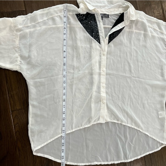 Almost Famous Sheer Medium Button Up Short Sleeve Top - Picture 10 of 15